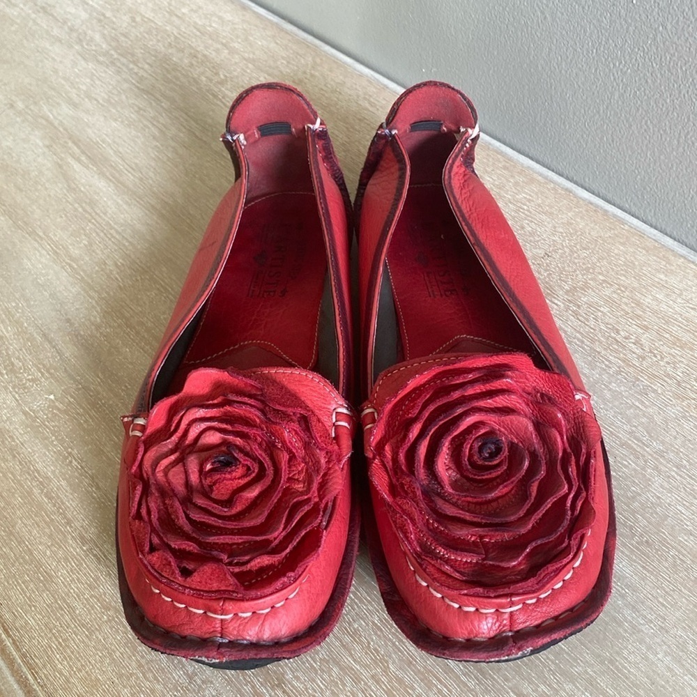 Red Floral Women's Loafers